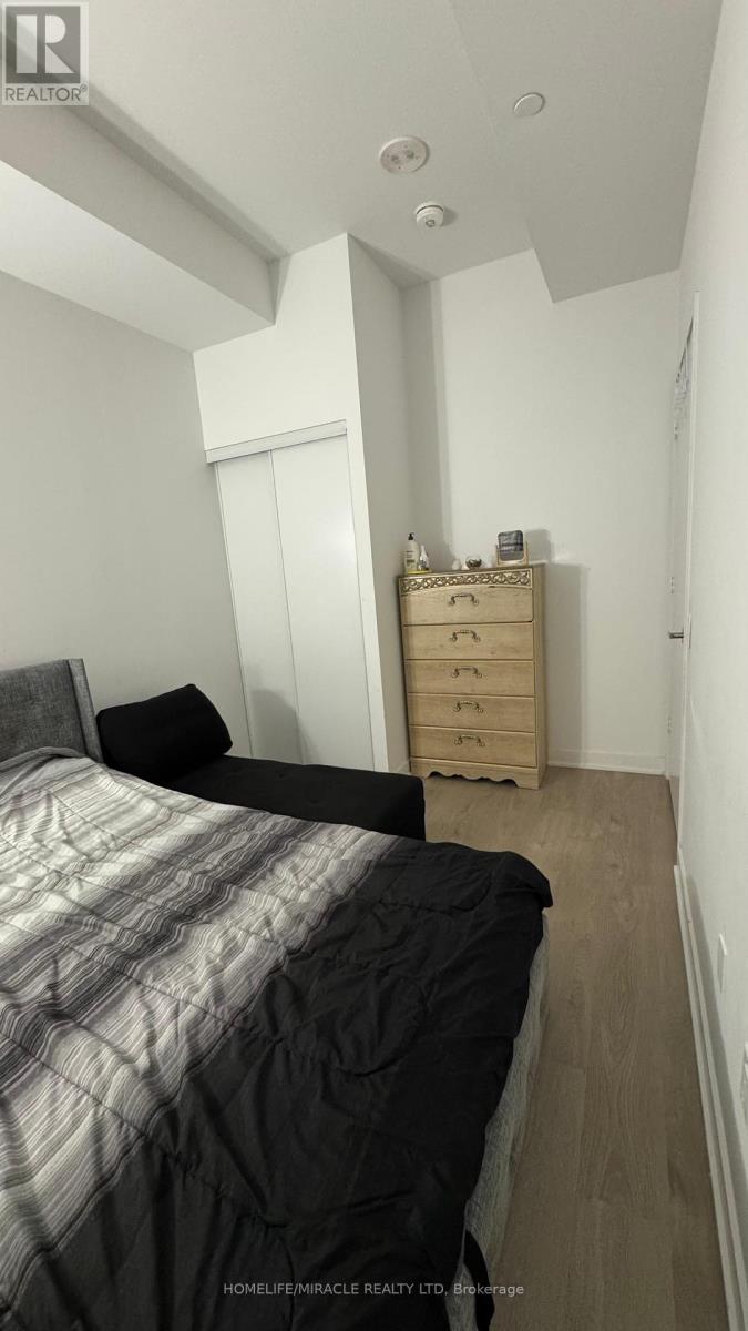 5411 - 3900 Confederation Parkway, Mississauga, Ontario  L5B 0M3 - Photo 5 - W12587450