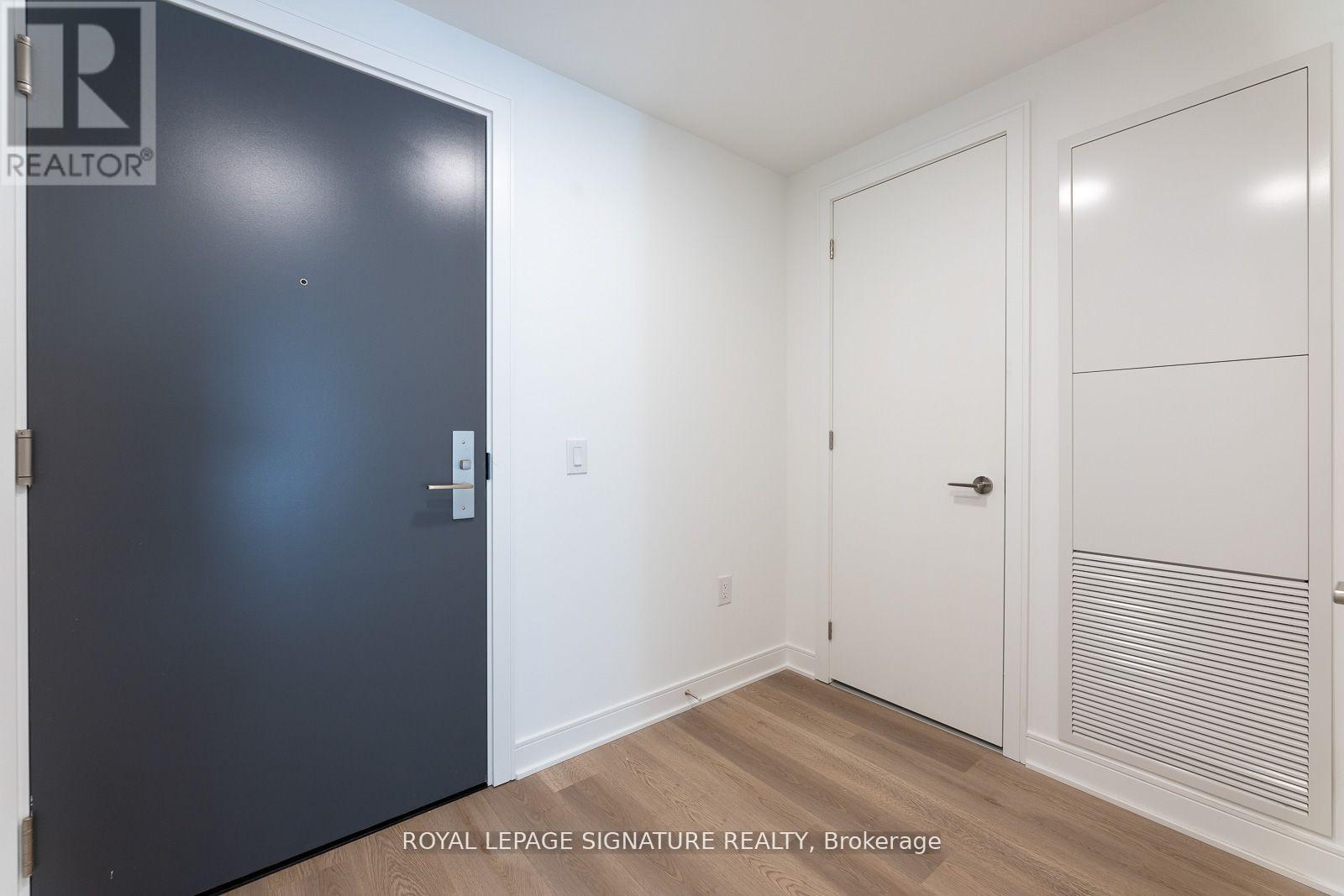 616 - 86 DUNDAS STREET W, Mississauga, Ontario