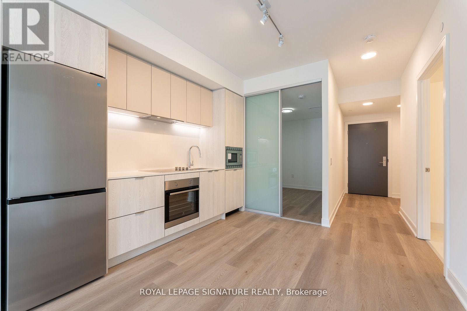 616 - 86 Dundas Street W, Mississauga, Ontario  L5A 1W4 - Photo 6 - W12587458