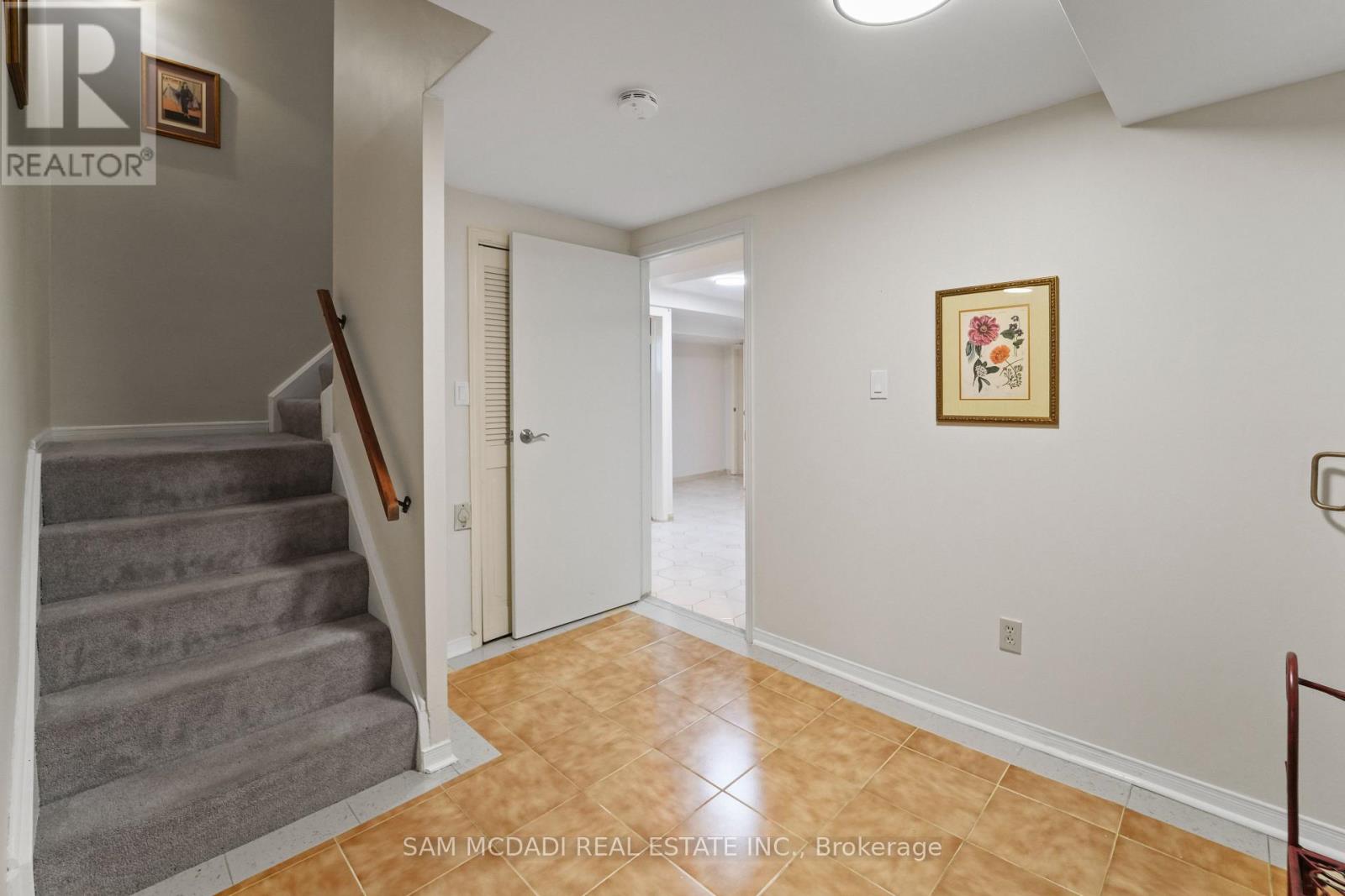 2032 Shannon Drive, Mississauga, Ontario  L5H 3W3 - Photo 34 - W12587462