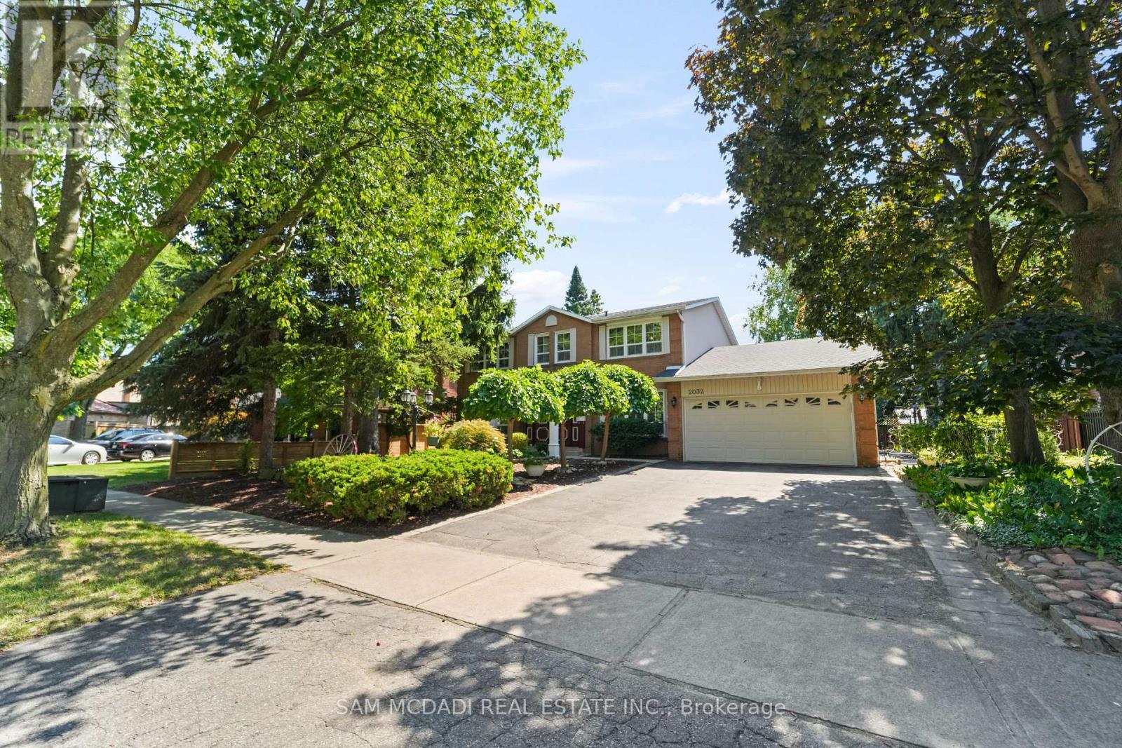 2032 Shannon Drive, Mississauga, Ontario  L5H 3W3 - Photo 44 - W12587462