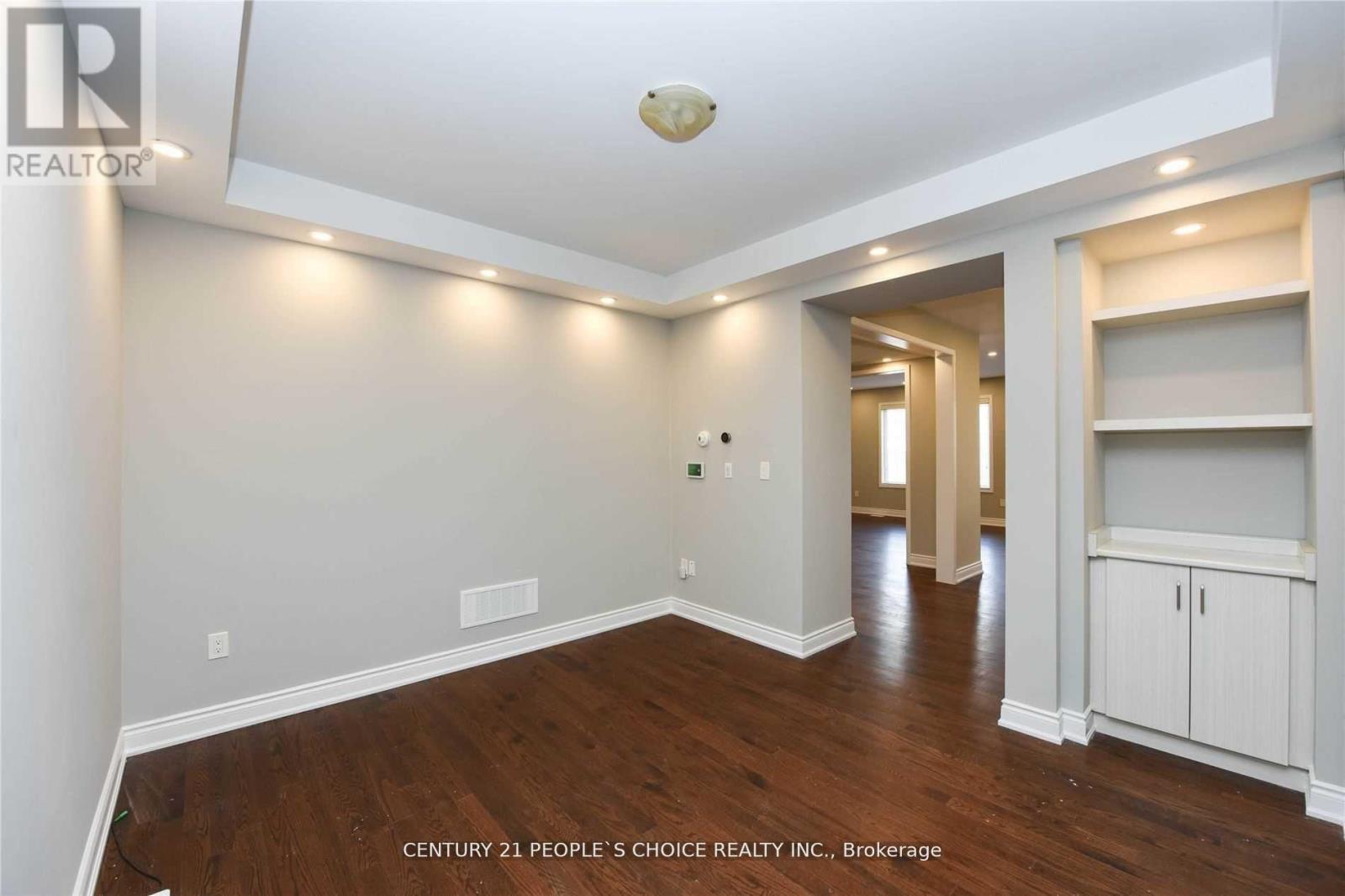 Upper - 249 Hinton Terrace, Milton, Ontario  L9E 1C8 - Photo 8 - W12587464