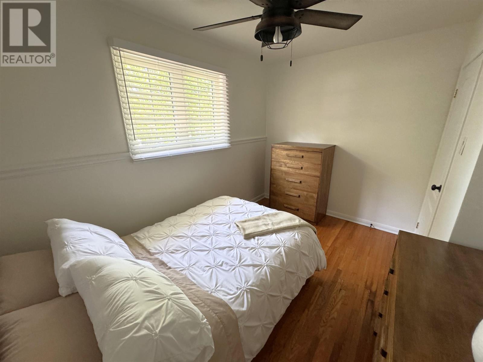 111 Spruce Ave, Elliot Lake, Ontario  P5A 2C2 - Photo 24 - SM252866