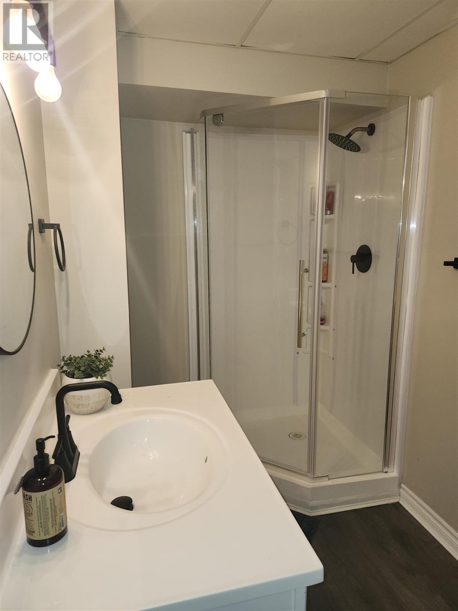 6 Mcafee St, Elliot Lake, Ontario  P5A 3G8 - Photo 16 - SM253262