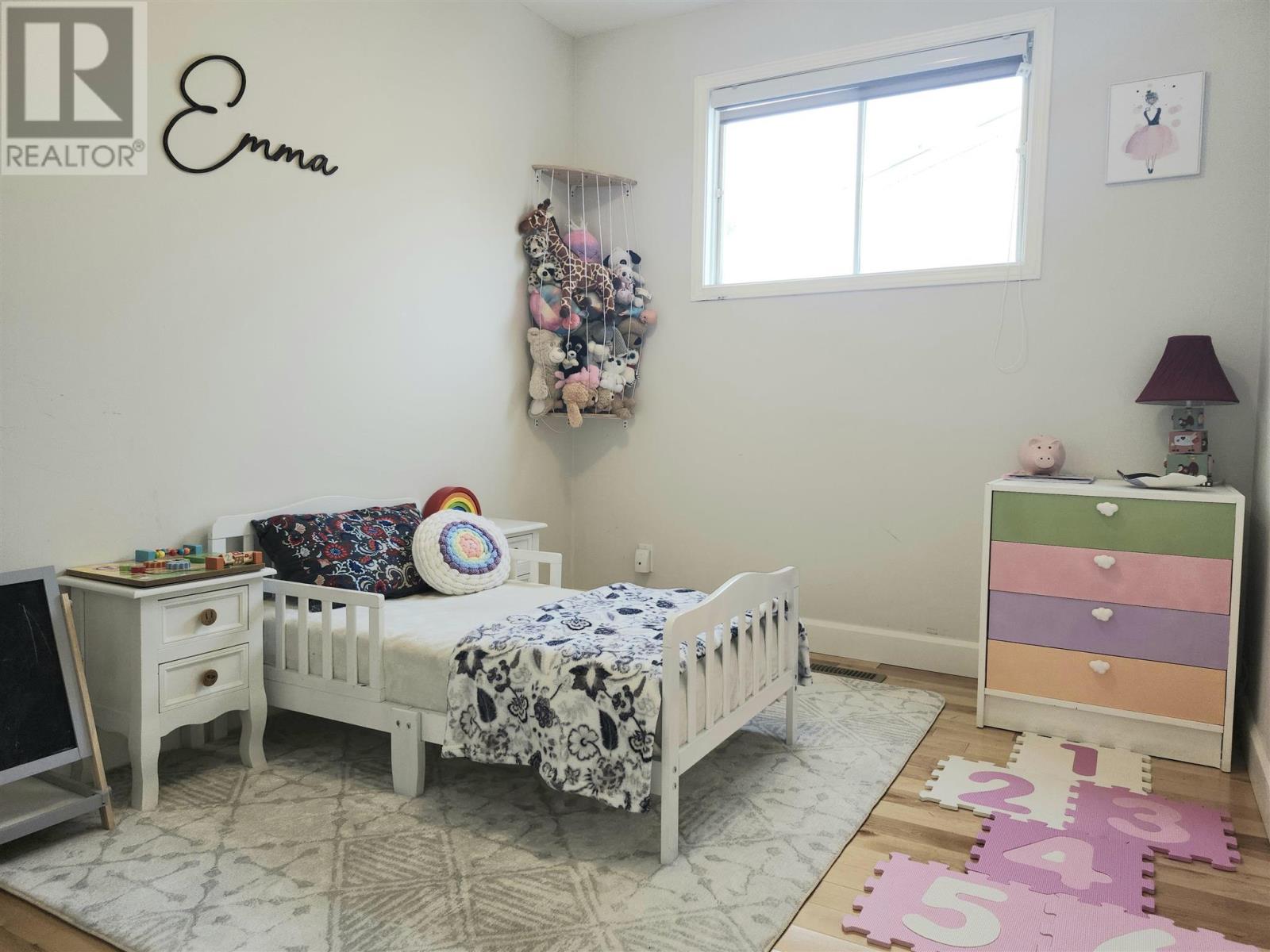 6 Mcafee St, Elliot Lake, Ontario  P5A 3G8 - Photo 9 - SM253262