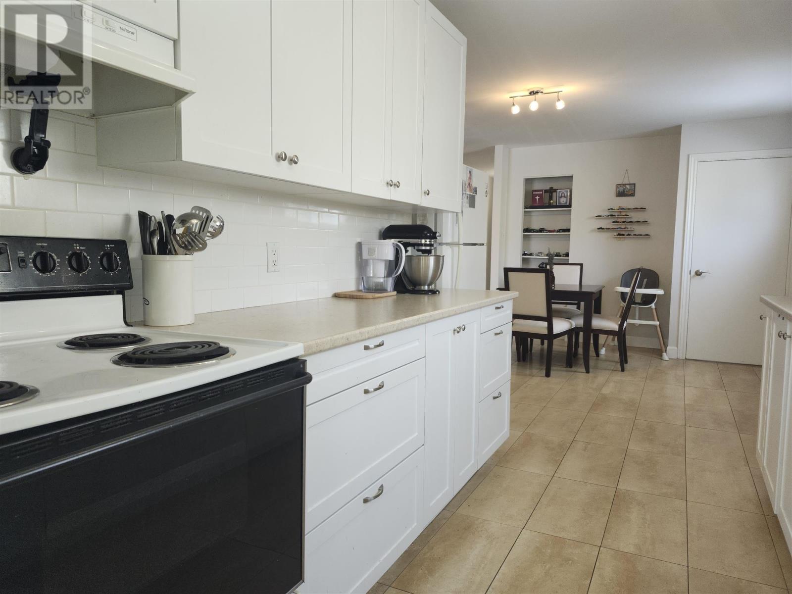 6 Mcafee St, Elliot Lake, Ontario  P5A 3G8 - Photo 5 - SM253262