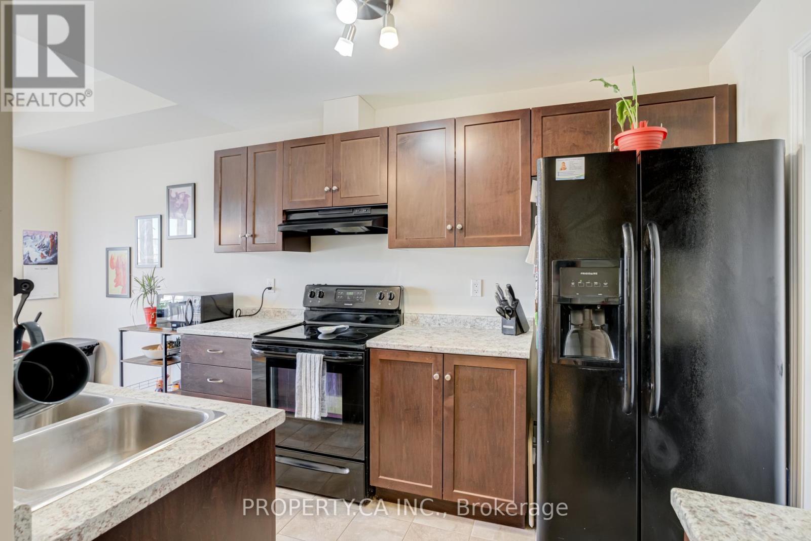 6 - 11 Stockbridge Gardens, Hamilton, Ontario  L8J 0H5 - Photo 12 - X12587478