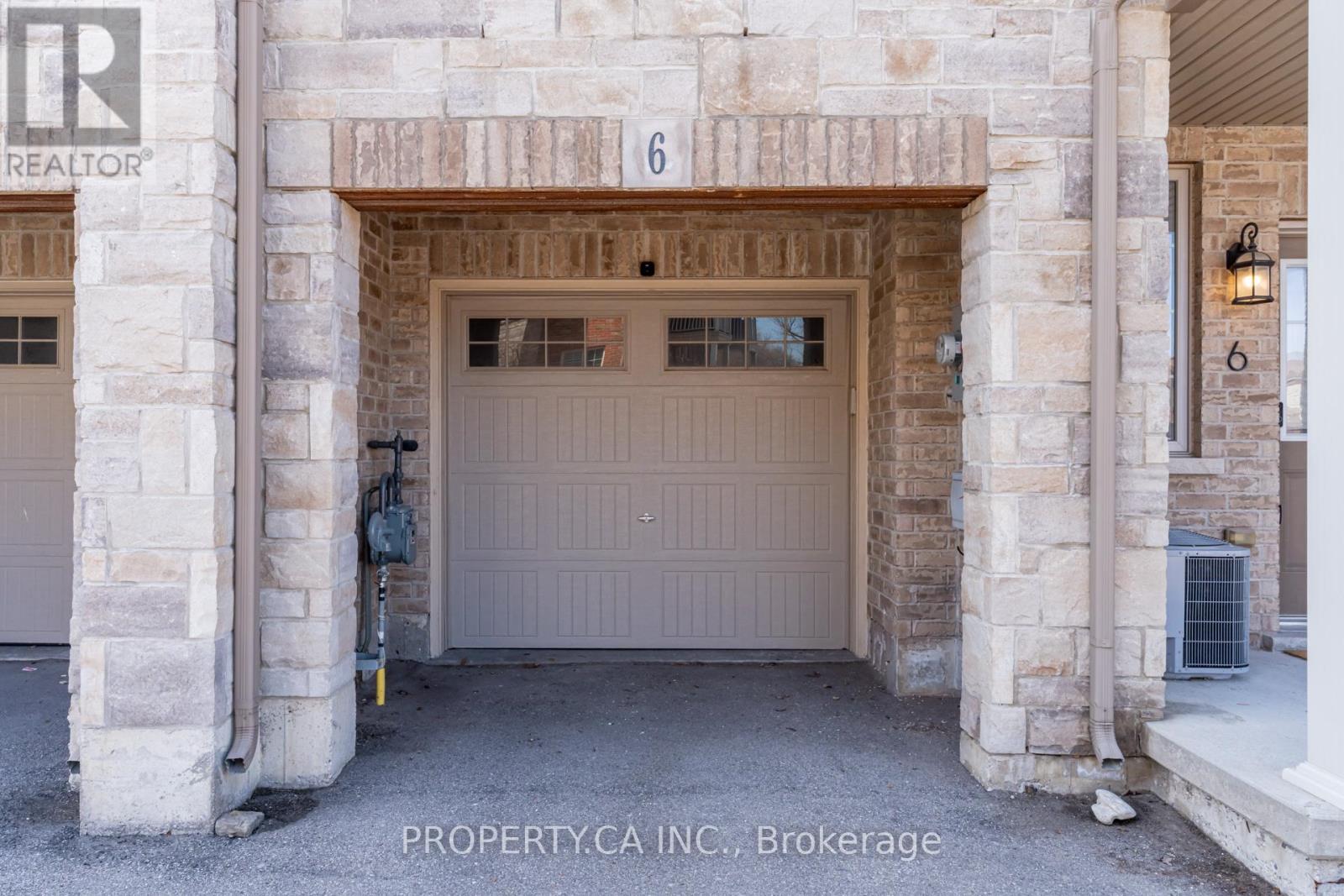 6 - 11 Stockbridge Gardens, Hamilton, Ontario  L8J 0H5 - Photo 2 - X12587478