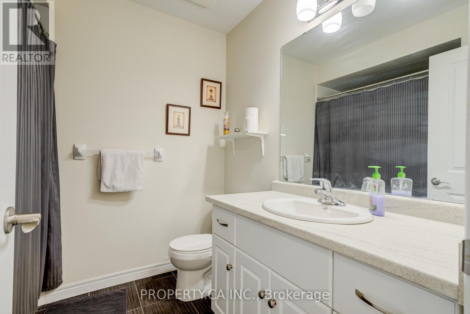 6 - 11 Stockbridge Gardens, Hamilton, Ontario  L8J 0H5 - Photo 20 - X12587478