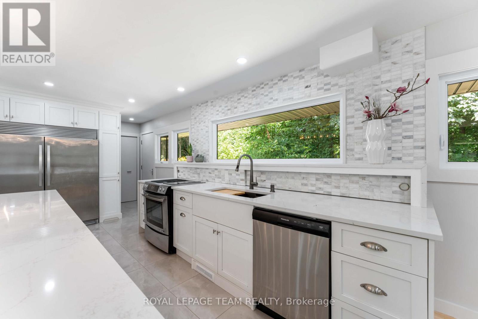 15 Leacock Drive, Ottawa, Ontario  K2K 1R6 - Photo 16 - X12587334