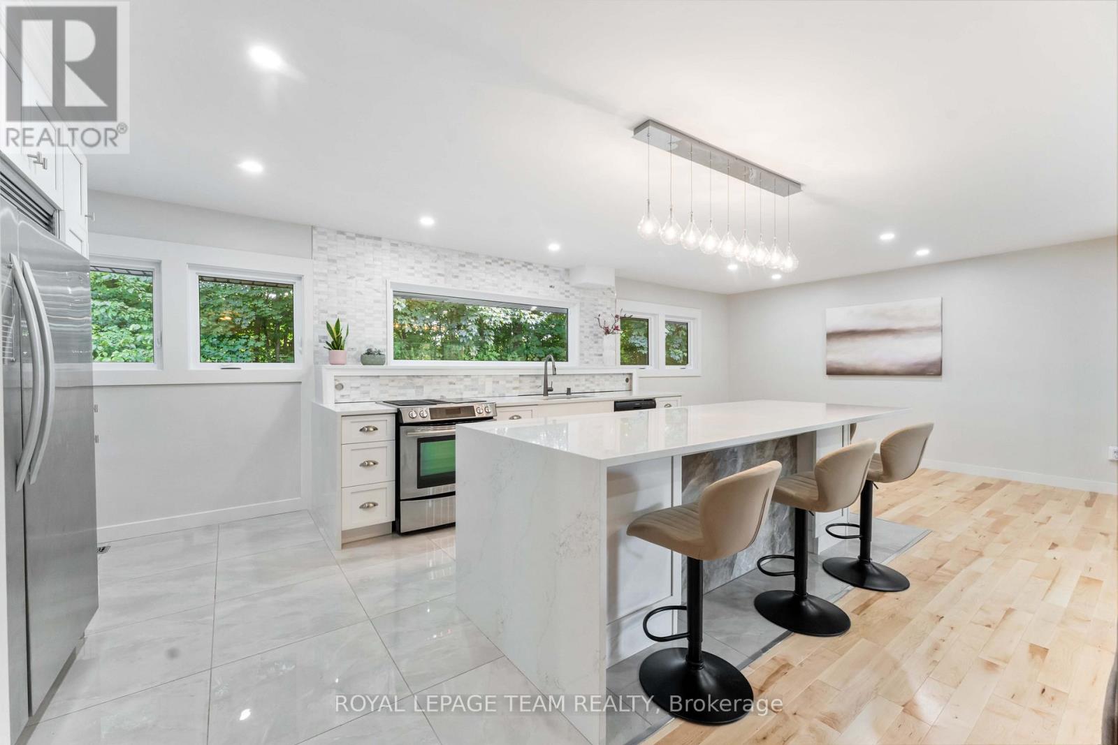 15 Leacock Drive, Ottawa, Ontario  K2K 1R6 - Photo 13 - X12587334