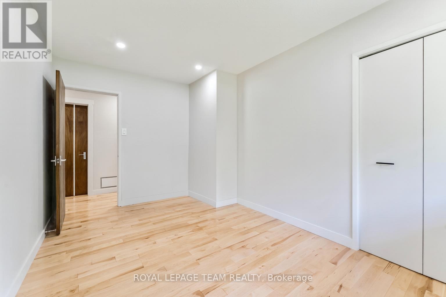 15 Leacock Drive, Ottawa, Ontario  K2K 1R6 - Photo 27 - X12587334