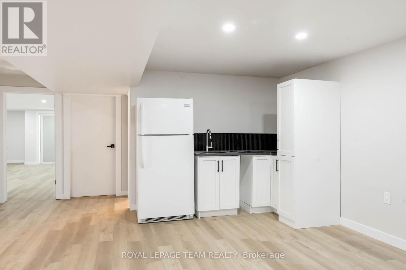 15 Leacock Drive, Ottawa, Ontario  K2K 1R6 - Photo 34 - X12587334