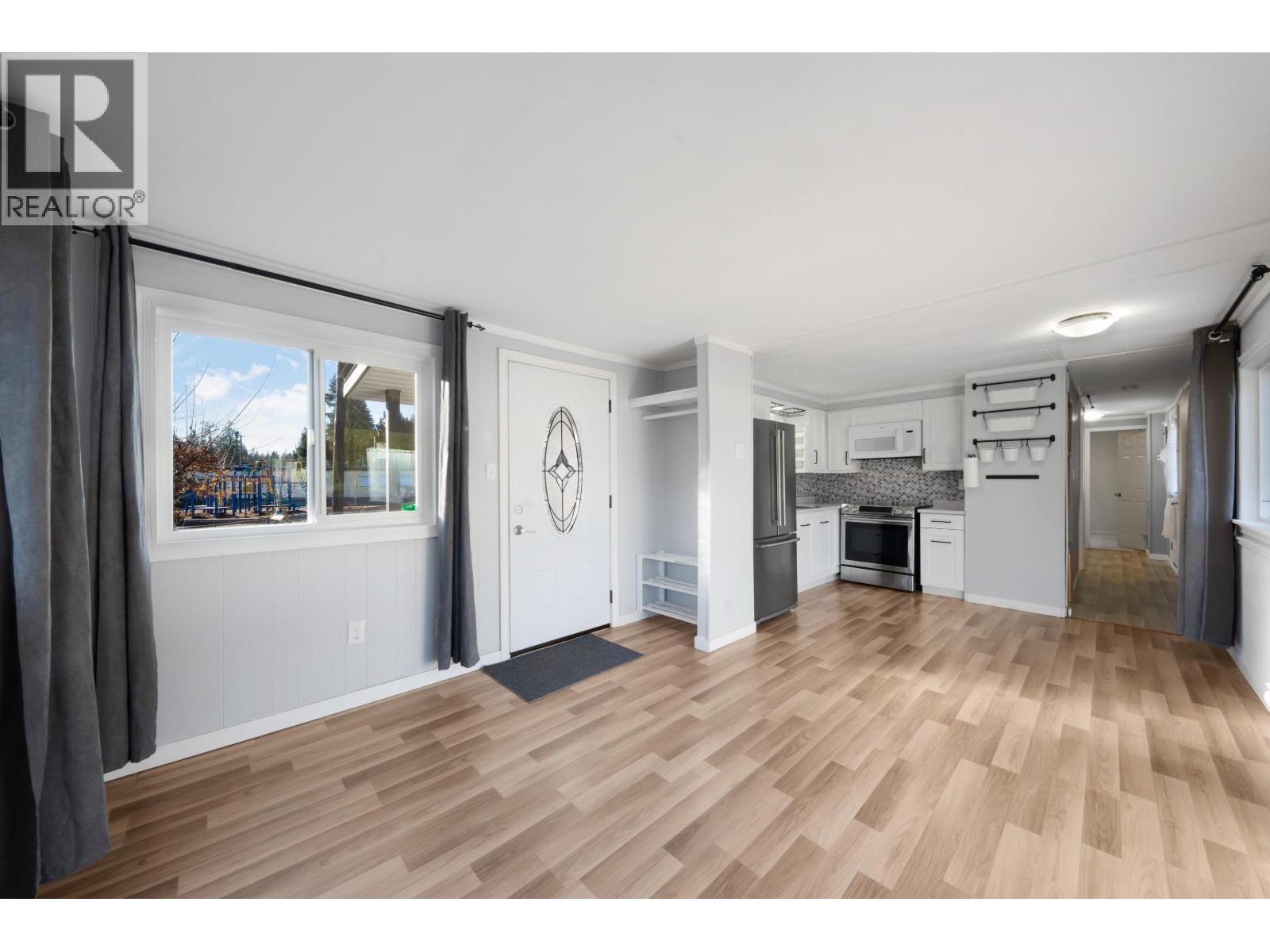 23206 Calvin Crescent, Maple Ridge, British Columbia  V2X 4S3 - Photo 11 - R3071010