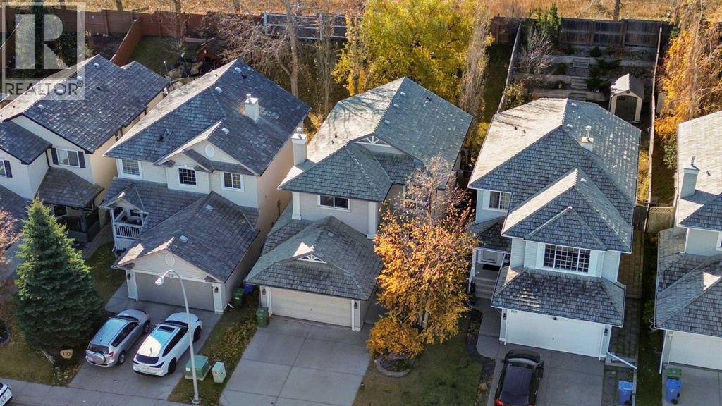 114 Valley Ponds Crescent Nw, Calgary, Alberta  T3B 5T7 - Photo 3 - A2268163