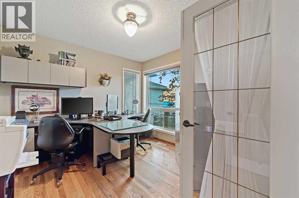 114 Valley Ponds Crescent Nw, Calgary, Alberta  T3B 5T7 - Photo 22 - A2268163