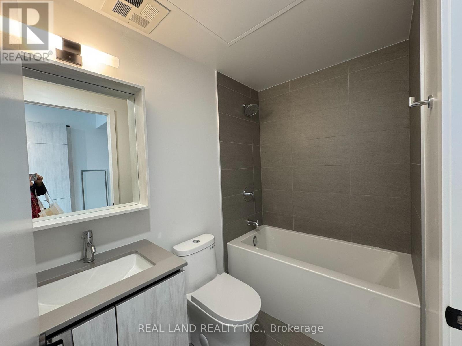 1510 - 35 Parliament Street, Toronto, Ontario  M5A 2Y2 - Photo 7 - C12587524