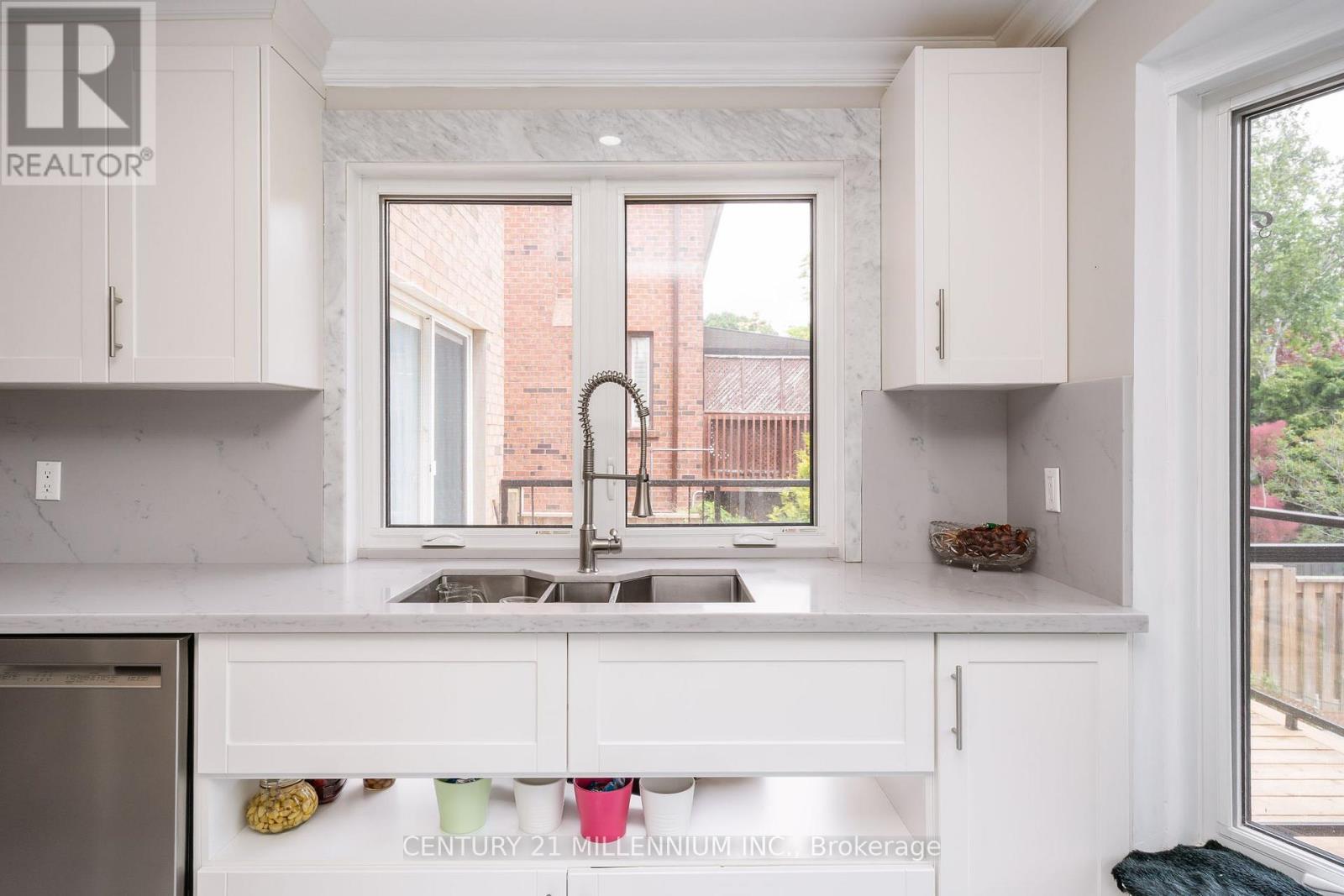 62 Stargell Drive, Whitby, Ontario  L1N 7X5 - Photo 17 - E12587526