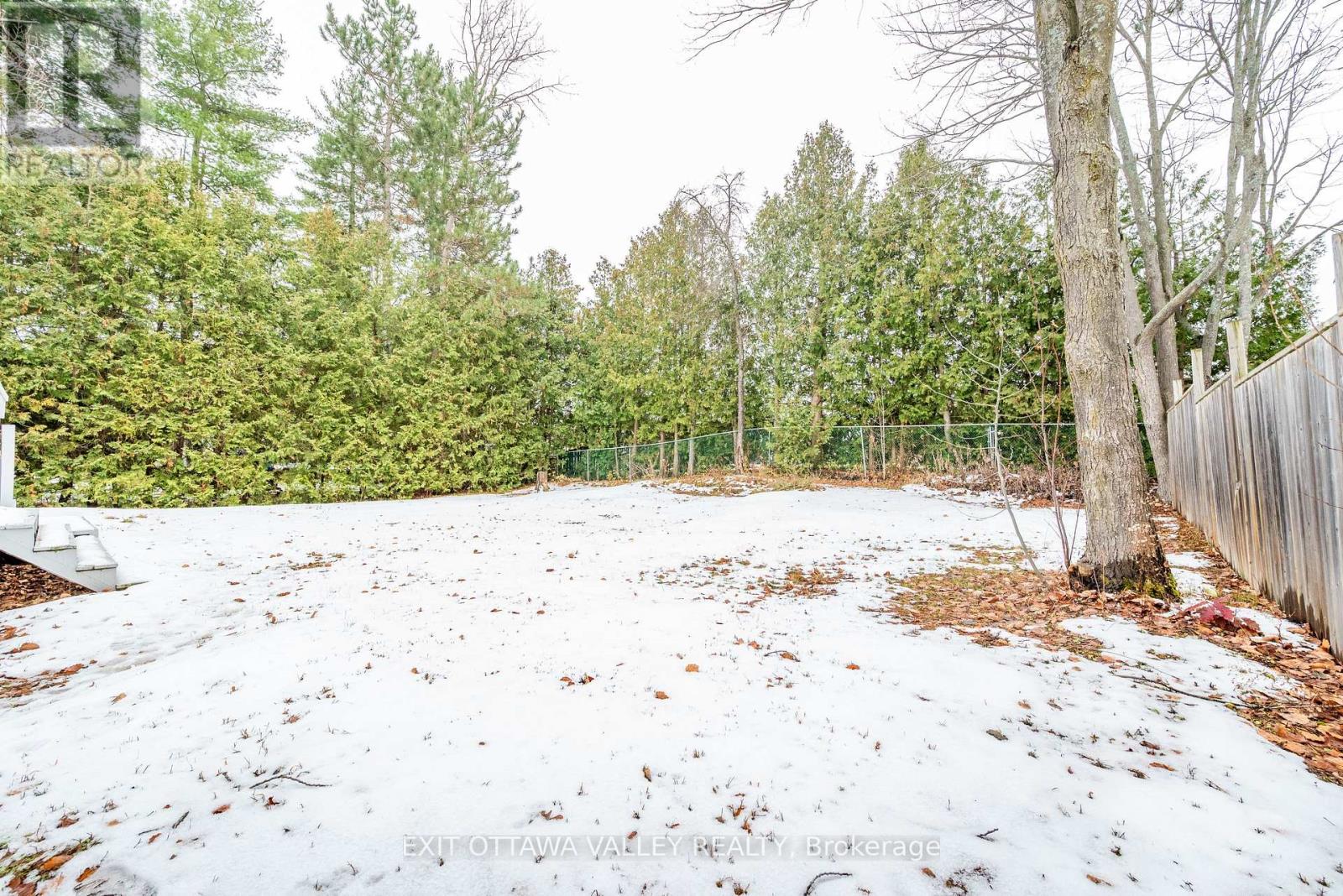 79 Doran Street, Petawawa, Ontario  K8H 1R3 - Photo 12 - X12586102