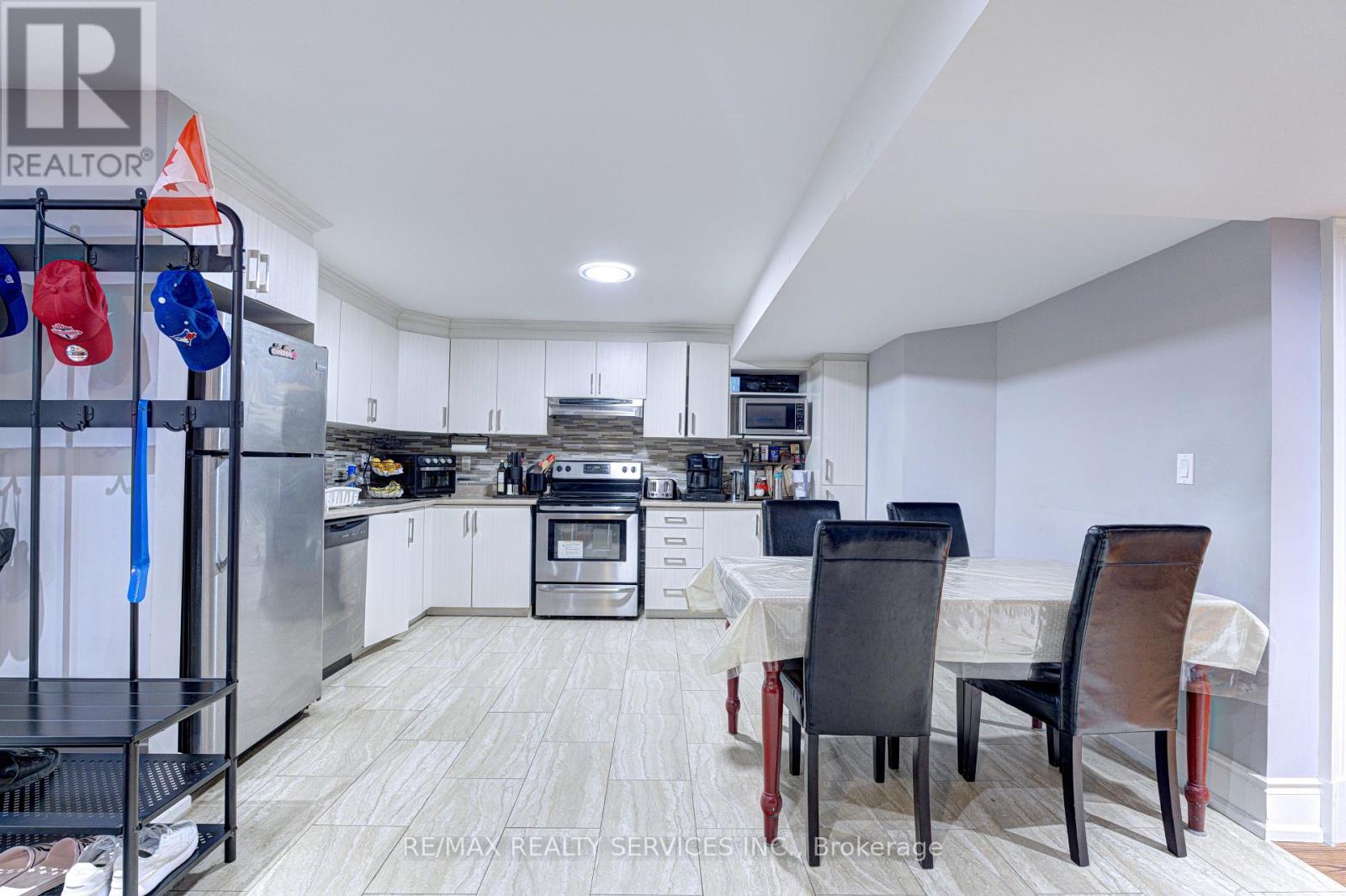 16 Fallgate Drive, Brampton, Ontario  L6X 0R5 - Photo 42 - W12587518