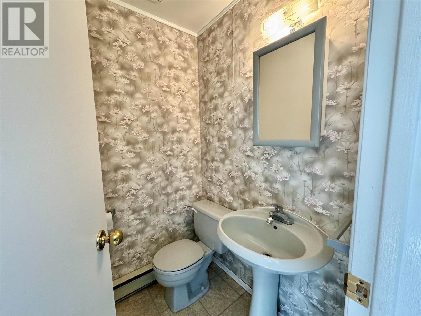 34 Laverendrye Cres, Marathon, Ontario  P0T 2E0 - Photo 17 - TB251936