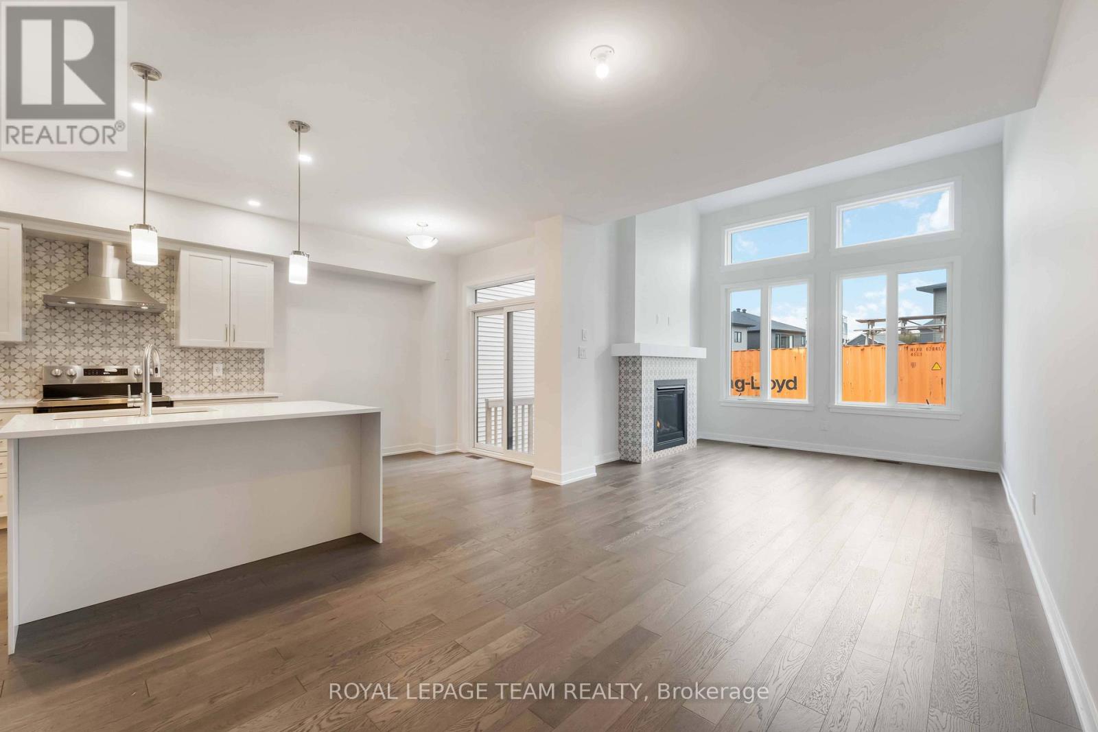 91 Gartersnake Way, Ottawa, Ontario  K1X 0J6 - Photo 5 - X12587556