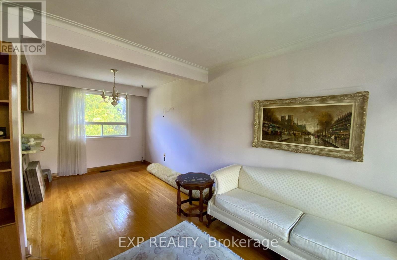 69 Edgar Avenue, Richmond Hill, Ontario  L4C 6K2 - Photo 6 - N12532372