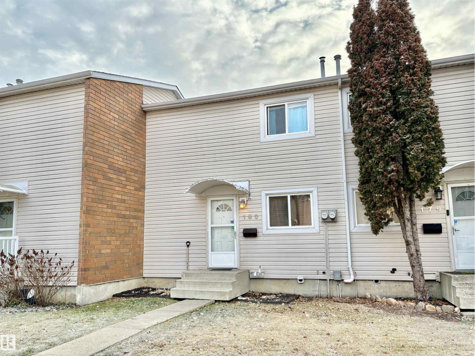 180 Centennial Ct Nw, Edmonton, Alberta  T5P 4H5 - Photo 2 - E4467053