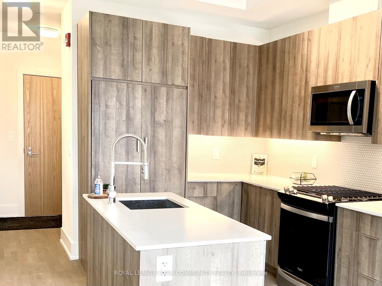 401 - 495 Logan Avenue, Toronto, Ontario  M4K 0A5 - Photo 5 - E12587532