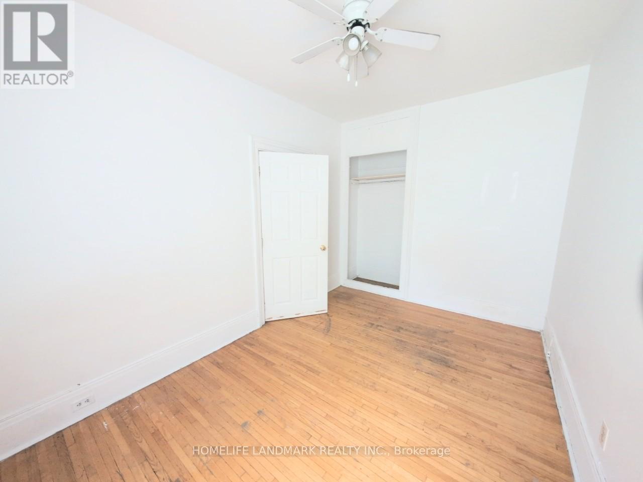 2nd&3rd - 26 Lippincott Street, Toronto (Kensington-Chinatown), Ontario  M5S 2P2 - Photo 5 - C12505488