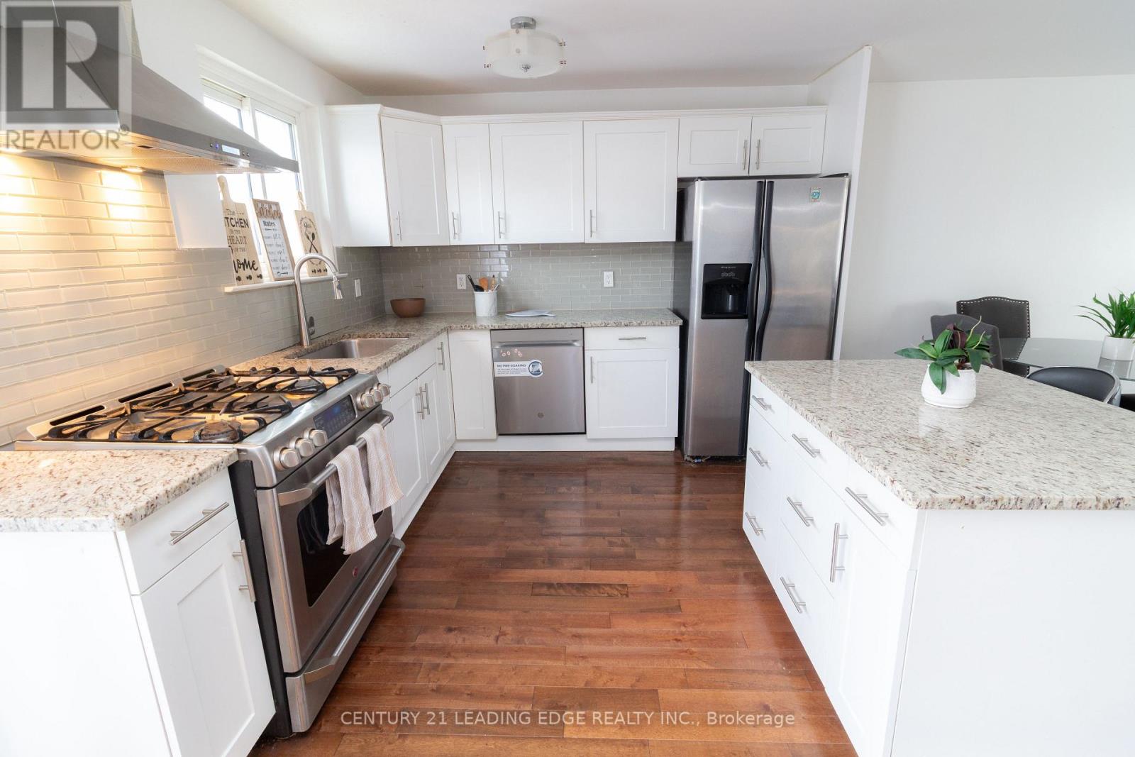 69 Calais Street, Whitby, Ontario L1N 5M3 - Photo 15 - E12586634