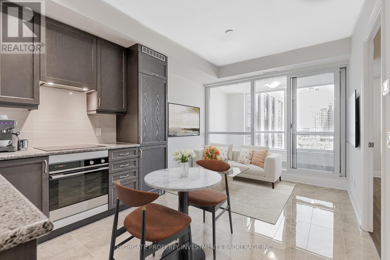 501 - 9085 Jane Street, Vaughan, Ontario  L4K 0L8 - Photo 13 - N12587534