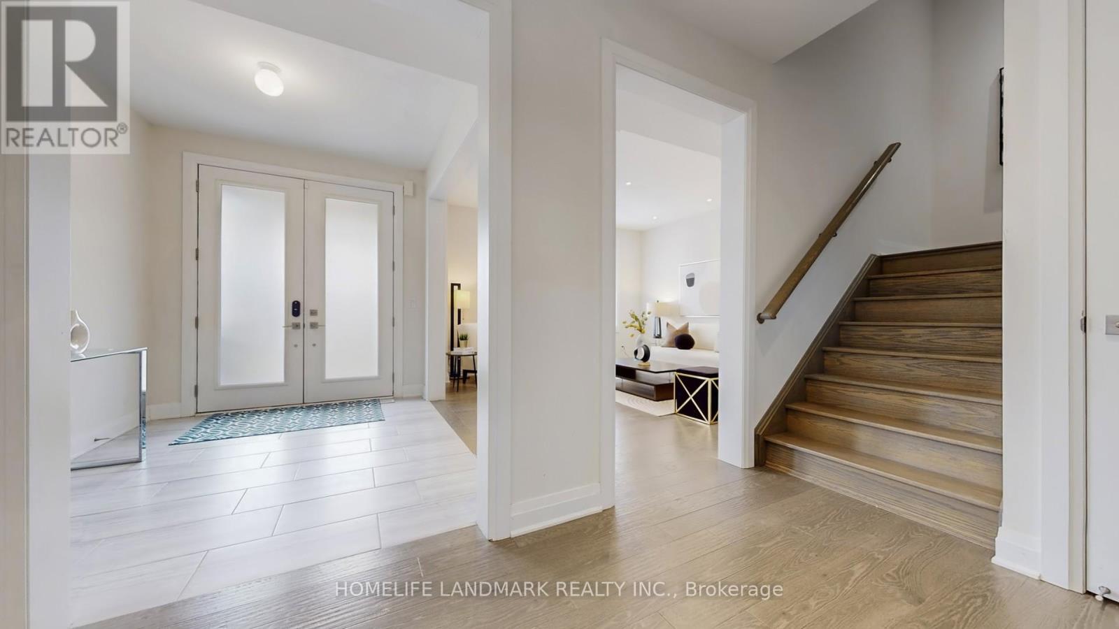 393 William Graham Drive, Aurora, Ontario  L4G 0Z9 - Photo 5 - N12587564