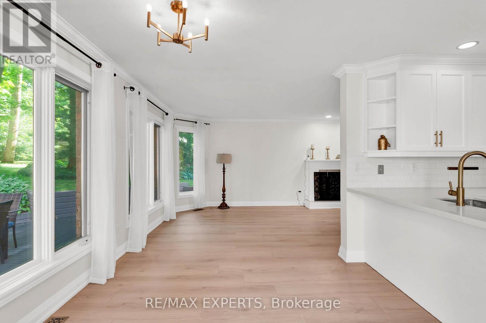 14 Alana Drive, Springwater, Ontario  L9X 0S2 - Photo 13 - S12587550