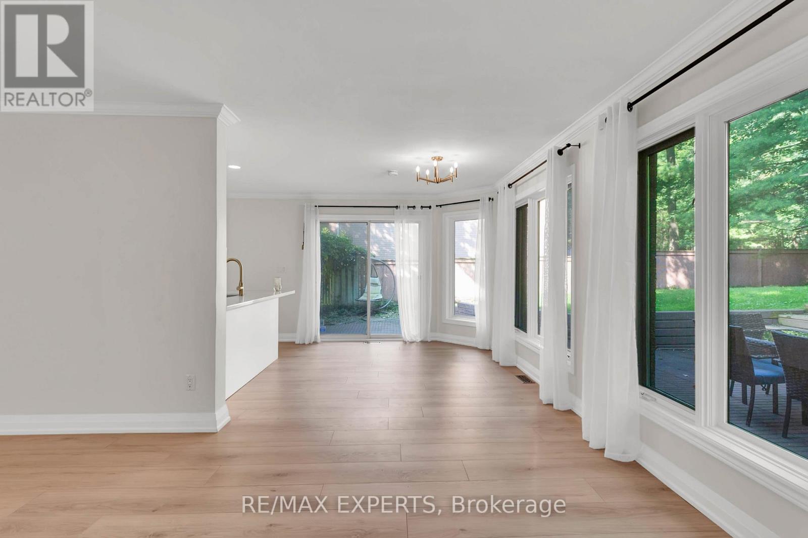 14 Alana Drive, Springwater, Ontario  L9X 0S2 - Photo 15 - S12587550