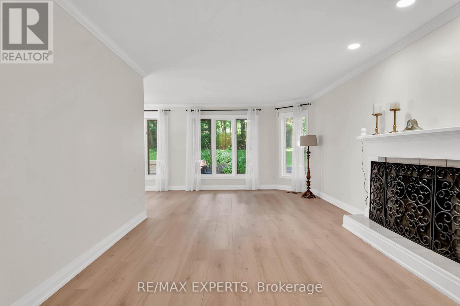 14 Alana Drive, Springwater, Ontario  L9X 0S2 - Photo 16 - S12587550