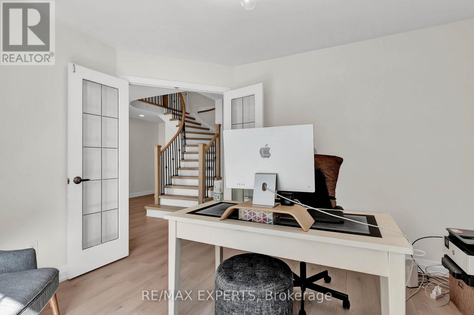 14 Alana Drive, Springwater, Ontario  L9X 0S2 - Photo 9 - S12587550