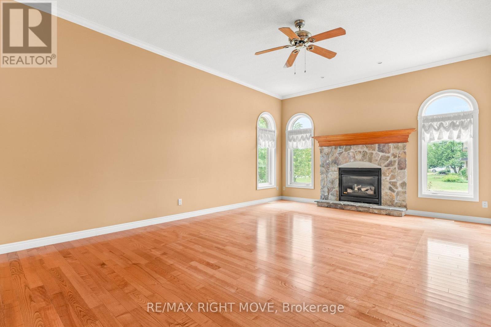 3 Thicketwood Place E, Ramara, Ontario  L0K 1B0 - Photo 10 - S12587582