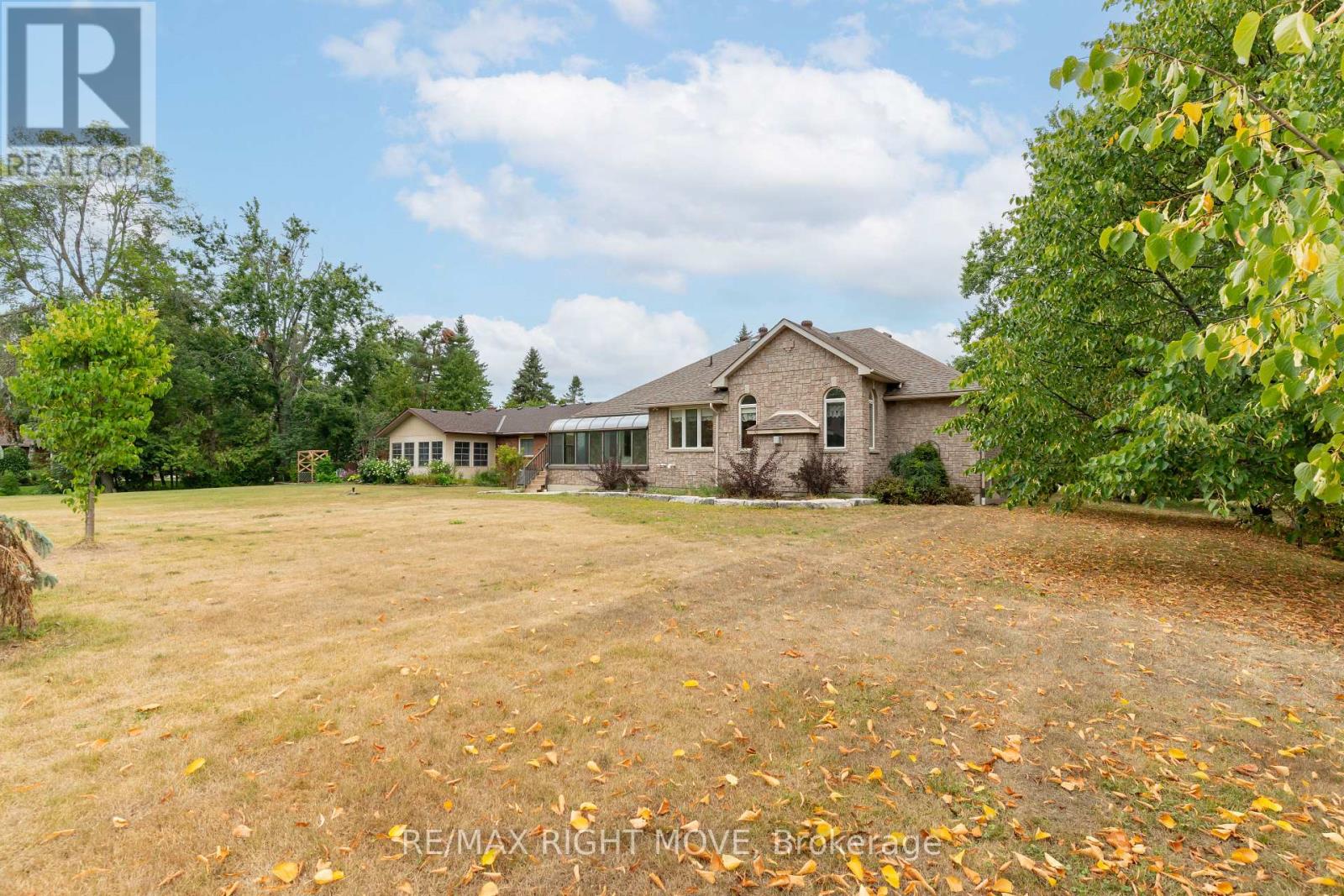 3 Thicketwood Place E, Ramara, Ontario  L0K 1B0 - Photo 36 - S12587582