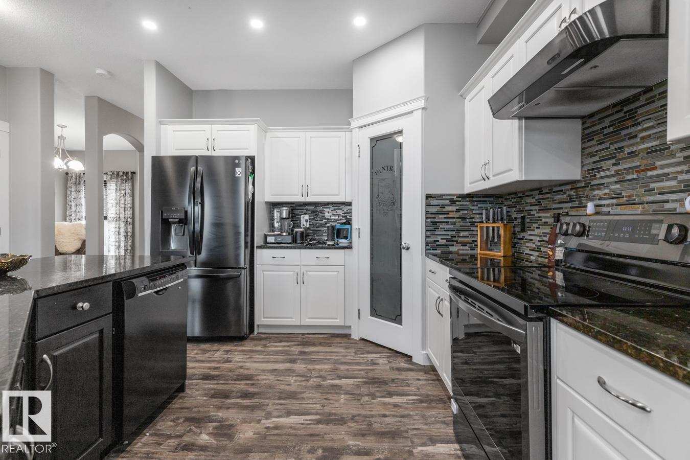 612 Suncrest Wy, Sherwood Park, Alberta  T8H 0G7 - Photo 7 - E4464529