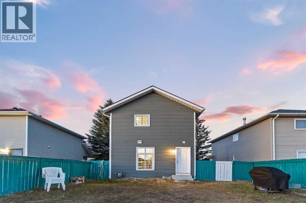 105 Taradale Drive Ne, Calgary, Alberta  T3J 3E4 - Photo 27 - A2265888