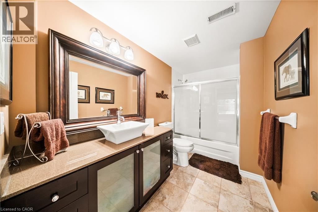 144 Endeavour Drive, Cambridge, Ontario  N3C 4C9 - Photo 20 - 40767337