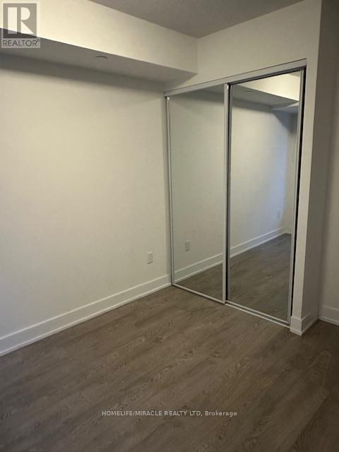 315 - 9 Mabelle Avenue, Toronto, Ontario  M9A 4X7 - Photo 9 - W12587544