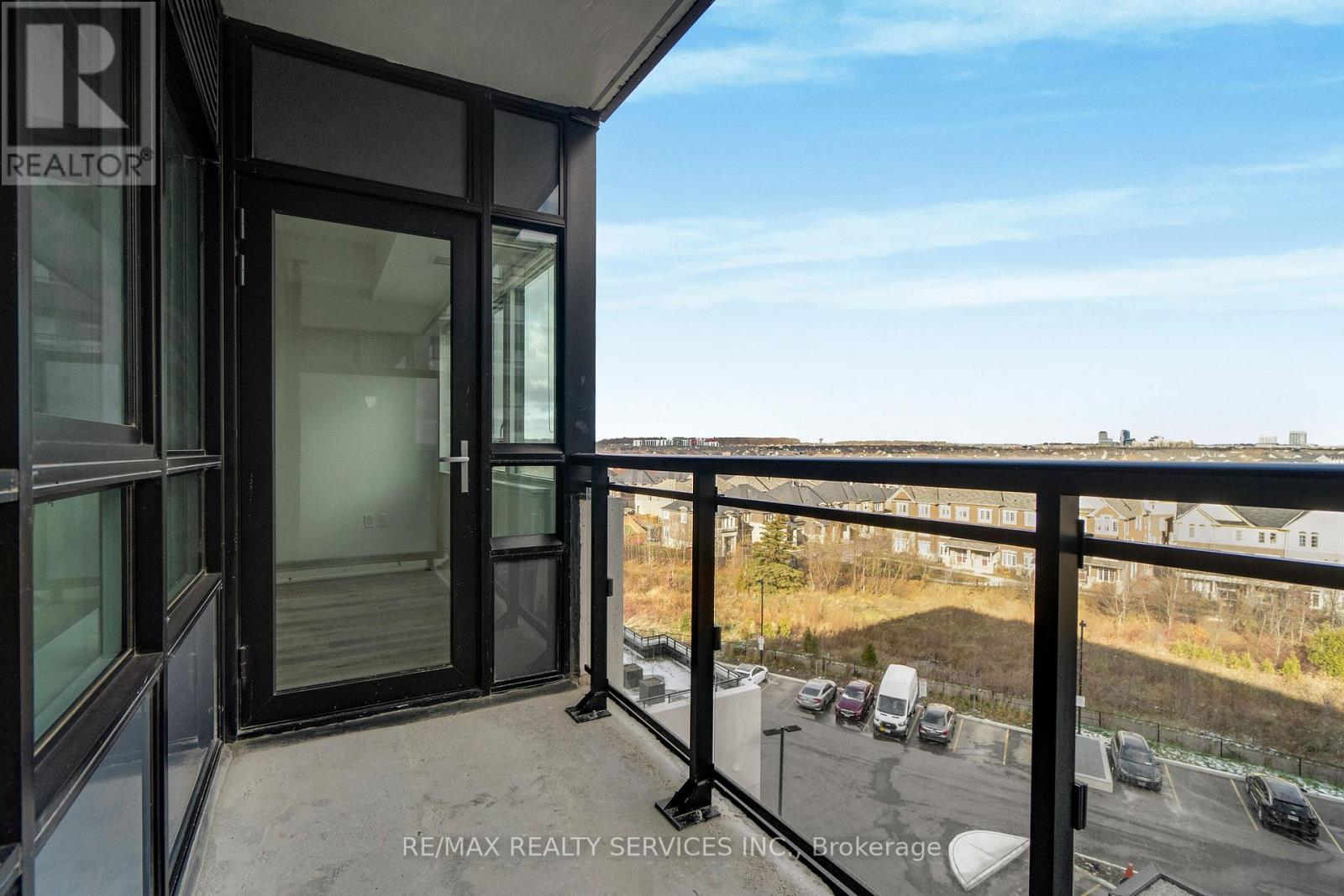 628 - 395 Dundas Street W, Oakville, Ontario  L6M 5R8 - Photo 16 - W12587560