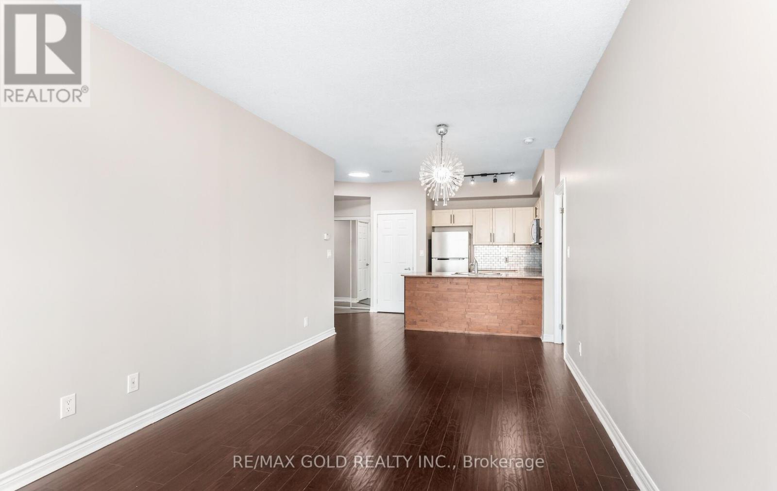 2109 - 3504 Hurontario Street, Mississauga, Ontario  L5B 0B9 - Photo 10 - W12587566