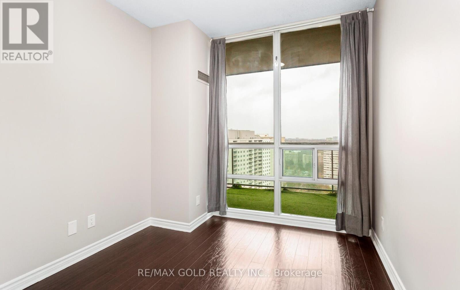2109 - 3504 Hurontario Street, Mississauga, Ontario  L5B 0B9 - Photo 24 - W12587566