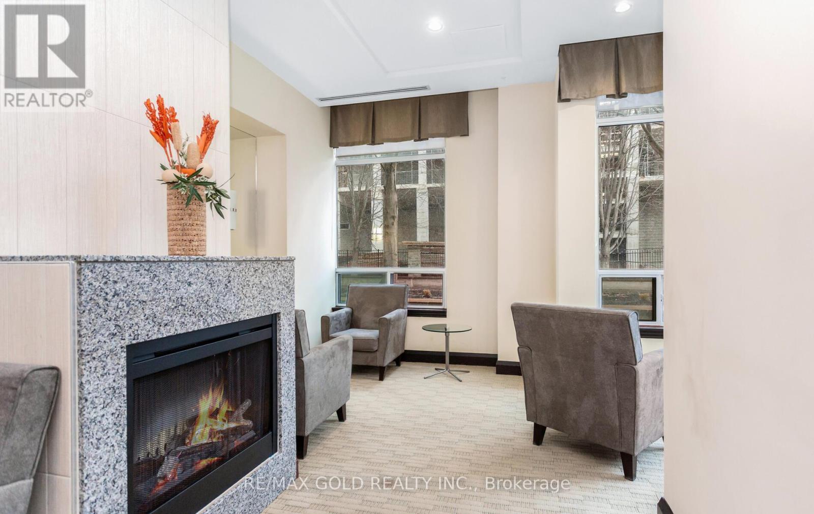 2109 - 3504 Hurontario Street, Mississauga, Ontario  L5B 0B9 - Photo 35 - W12587566