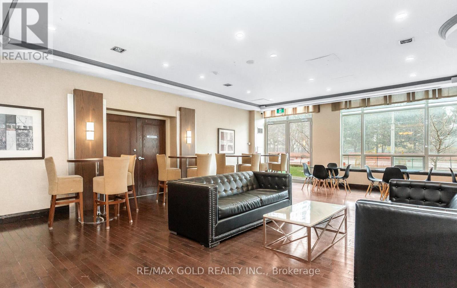 2109 - 3504 Hurontario Street, Mississauga, Ontario  L5B 0B9 - Photo 38 - W12587566