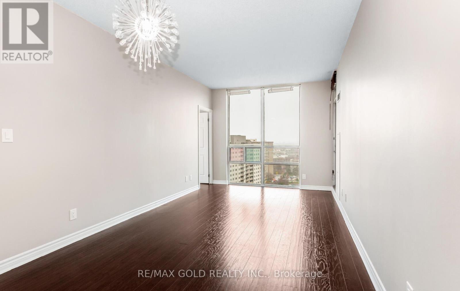 2109 - 3504 Hurontario Street, Mississauga, Ontario  L5B 0B9 - Photo 8 - W12587566