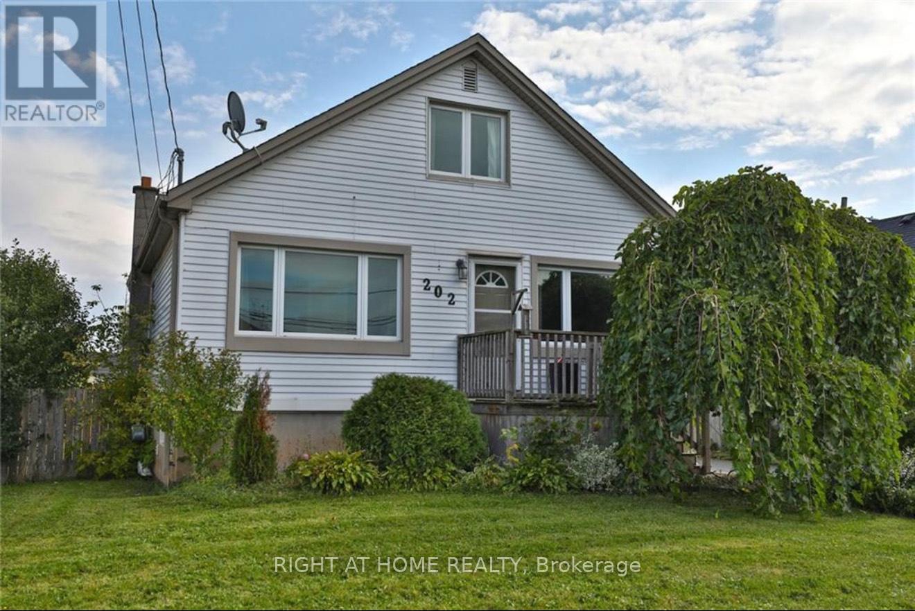 202 MILLEN ROAD, Hamilton, Ontario